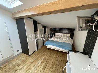 Chambre - 10 m² - 4 pièces