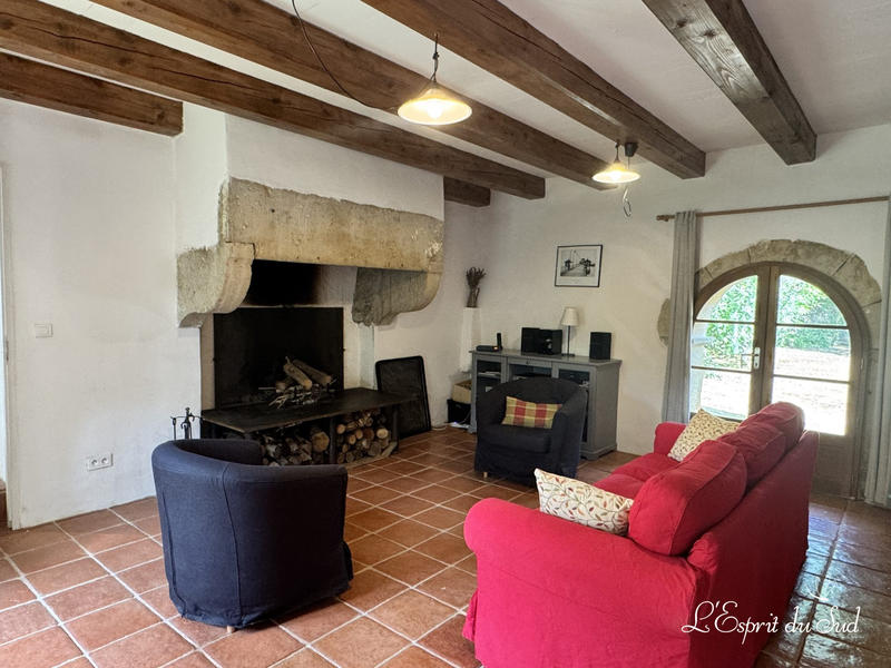 Maison traditionnelle - 1 m² - 6 pièces