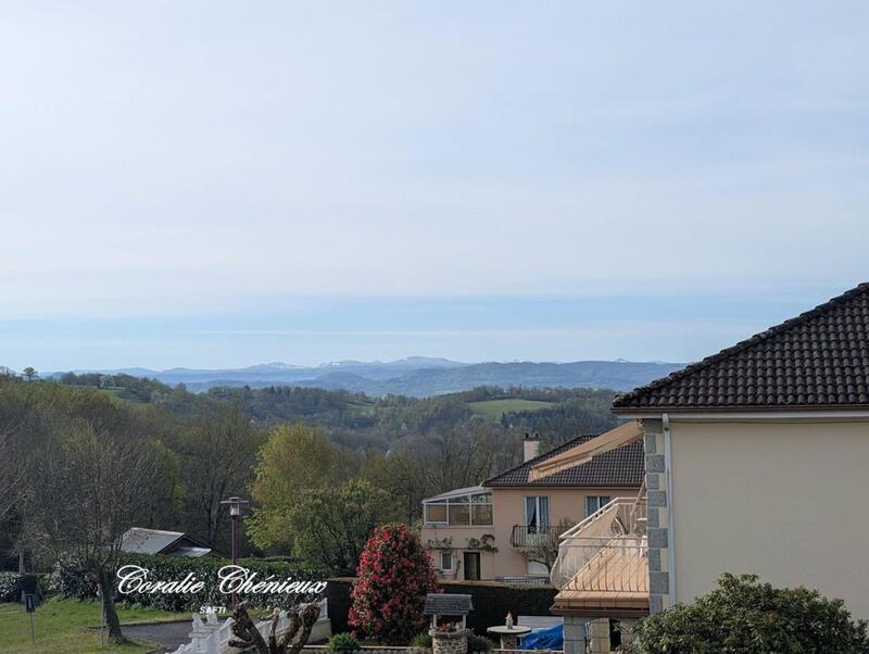 Maison - 108 m² - 5 pièces