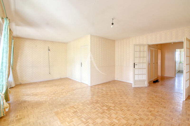 Appartement - 86 m² - 4 pièces