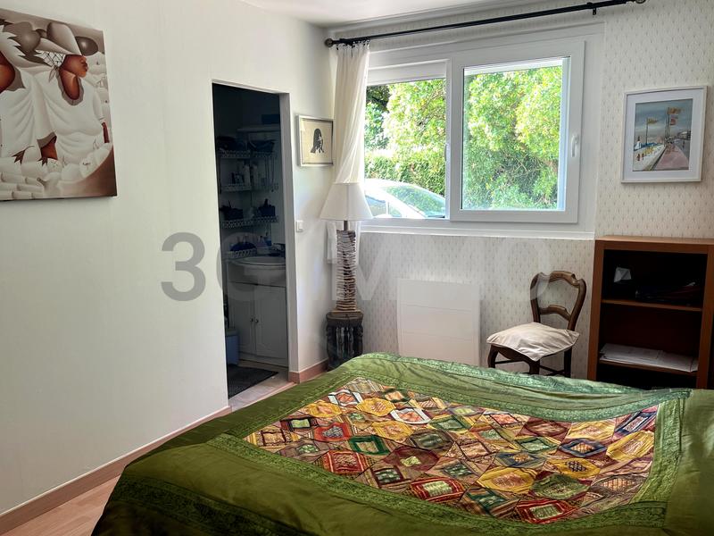 Maison - 200 m² - 7 pièces