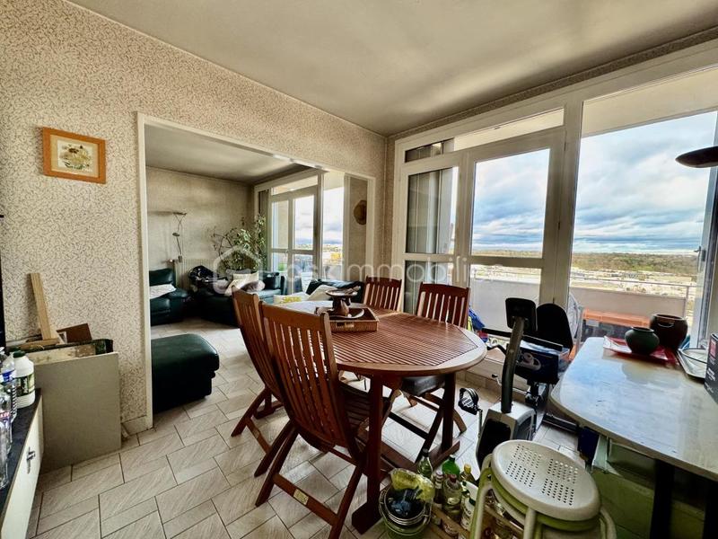 Appartement - 111 m² - 4 pièces