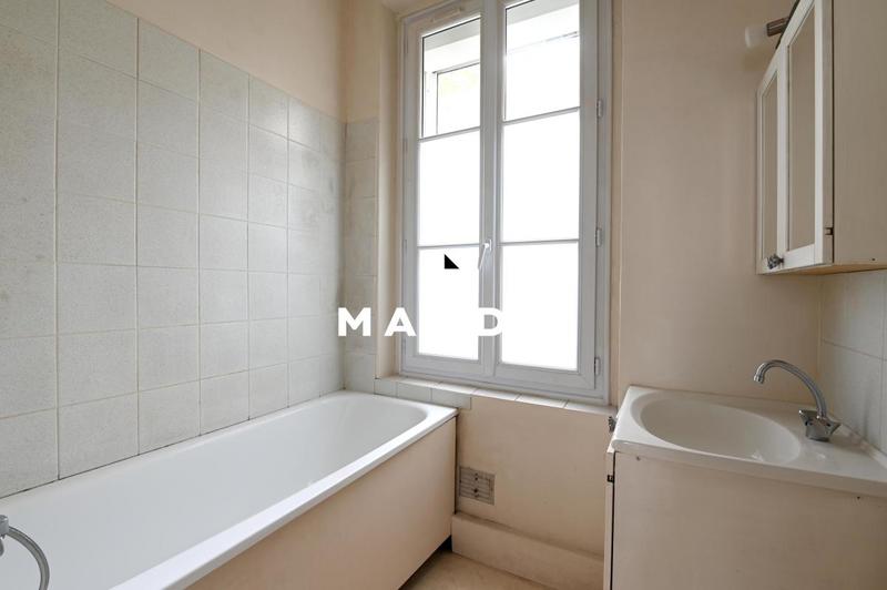 Studio - 25 m² - 1 pièce