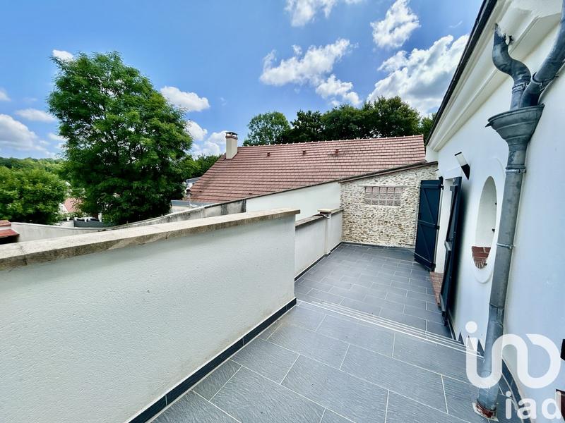 Maison - 229 m² - 9 pièces