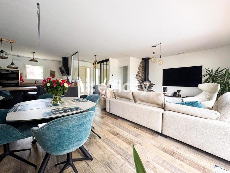 Maison - 112 m² - 4 pièces