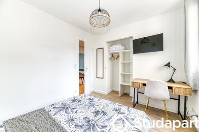 Chambre - 11 m² - 1 pièce