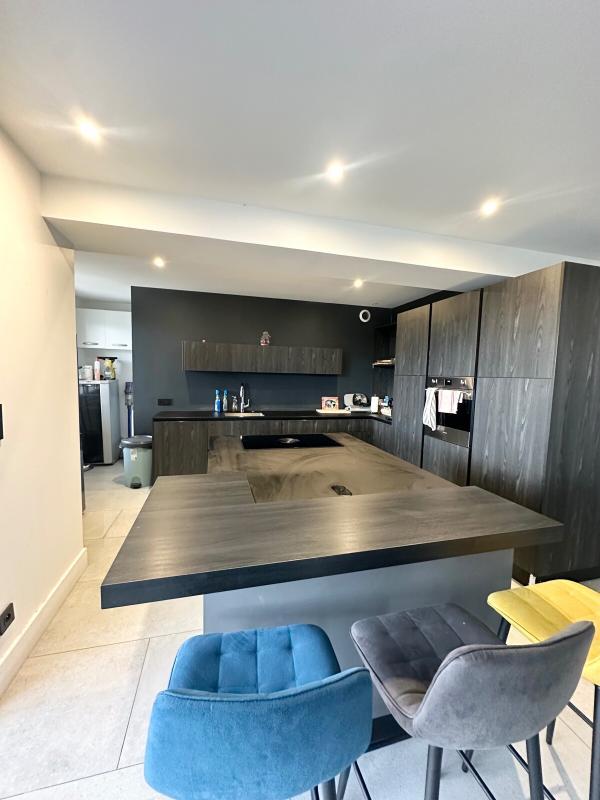 Appartement - 180 m² - 4 pièces