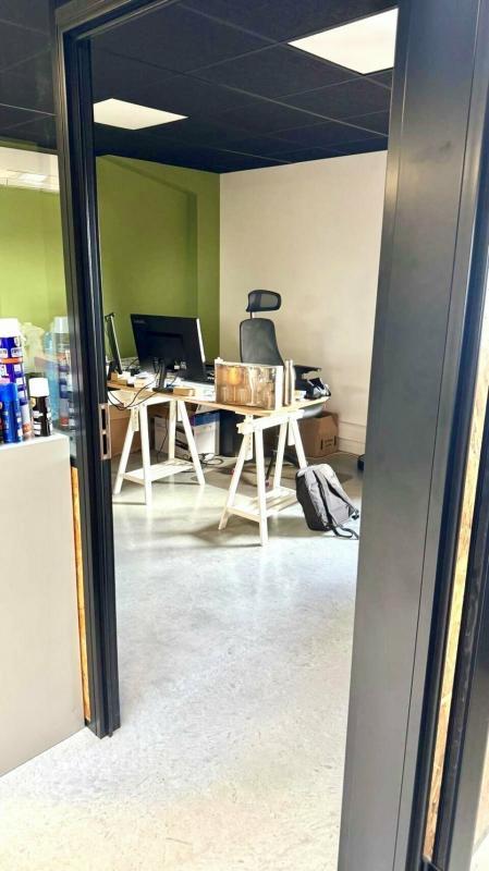 Bureau - 65 m²