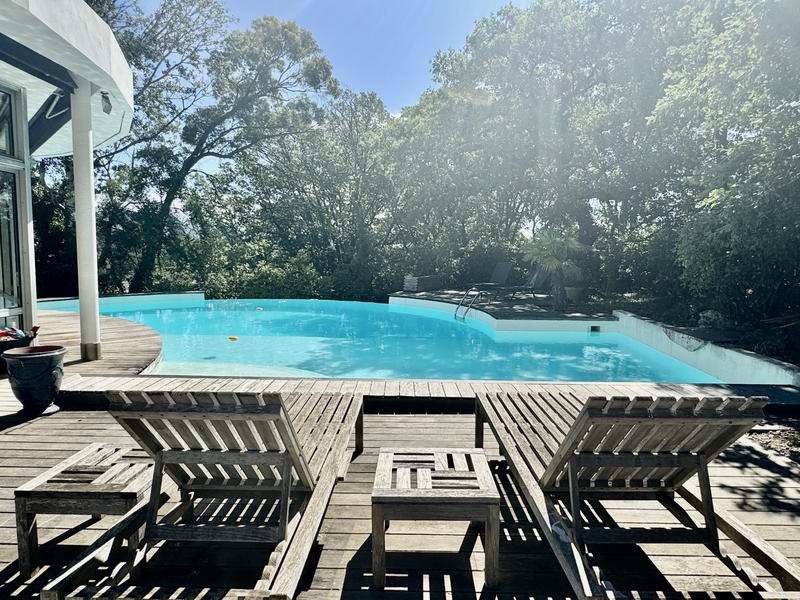 Maison - 346 m² - 6 pièces