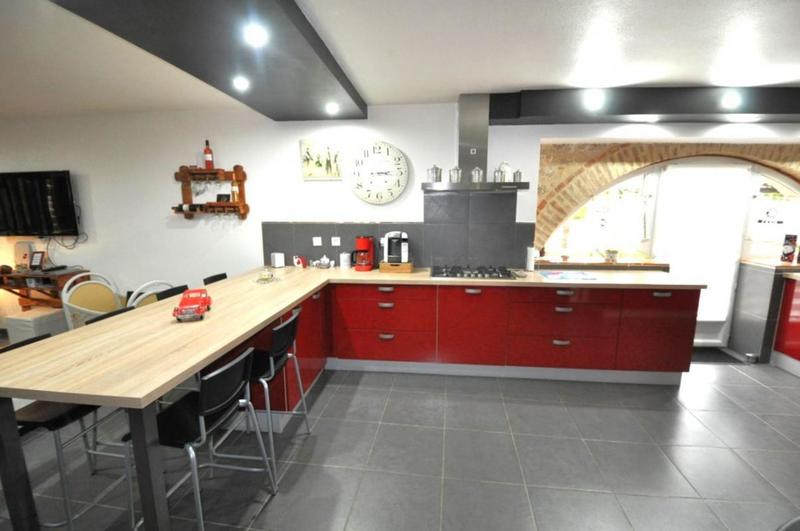 Propriété - 400 m² - 7 pièces