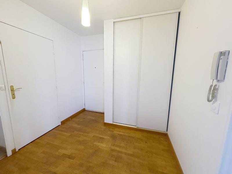 Appartement - 92 m² - 4 pièces