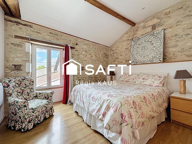 Maison - 300 m² - 12 pièces