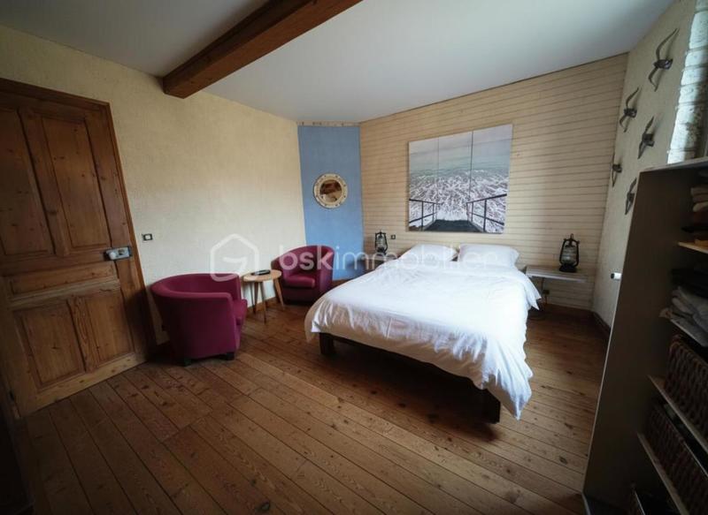 Maison - 155 m² - 10 pièces