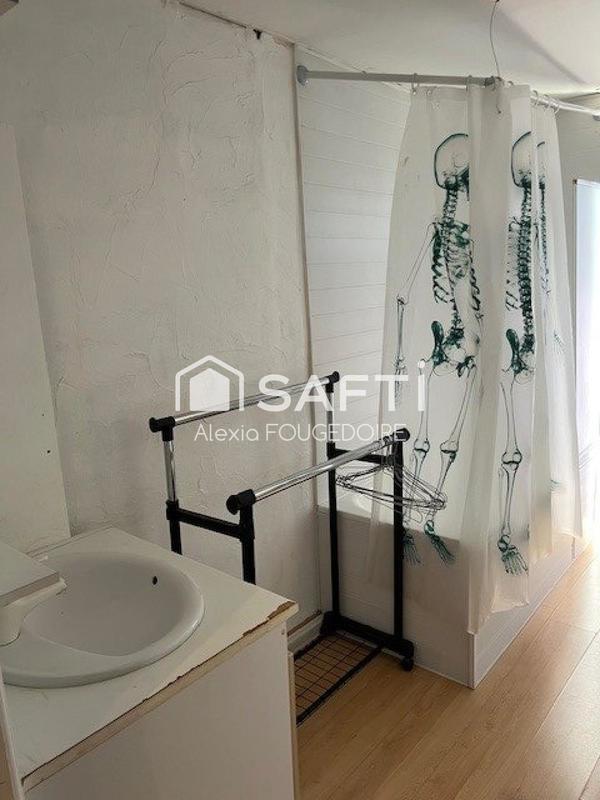 Maison - 236 m² - 7 pièces