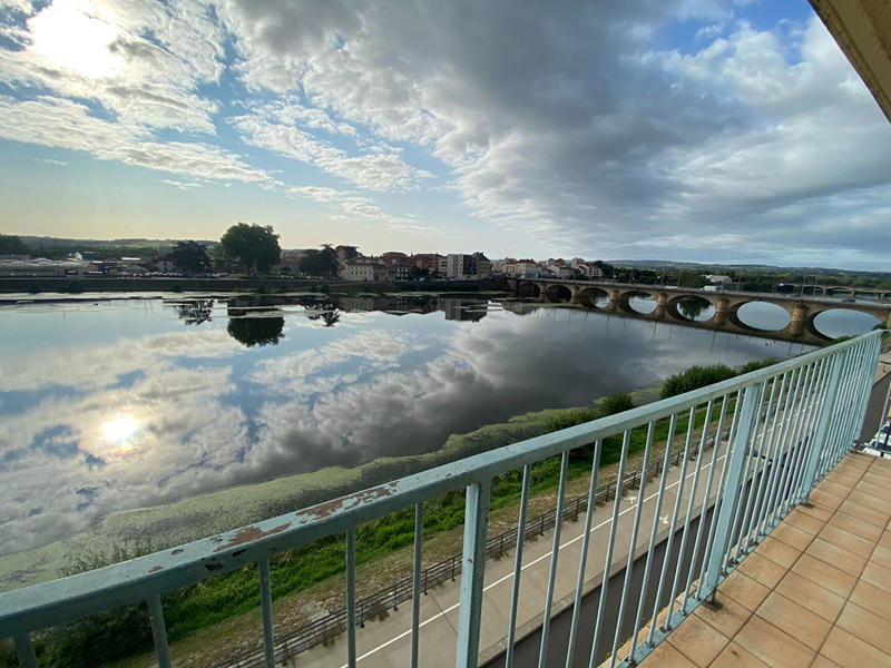 Appartement - 100 m² - 5 pièces