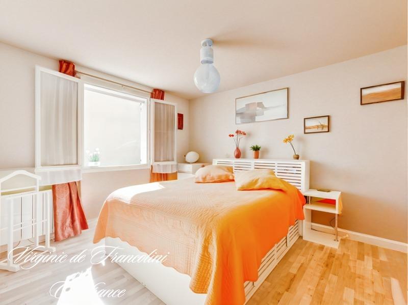 Maison - 195 m² - 7 pièces