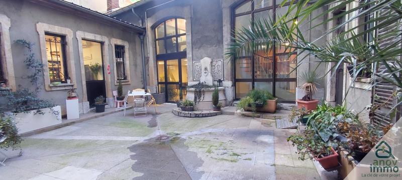 Appartement - 136 m² - 3 pièces