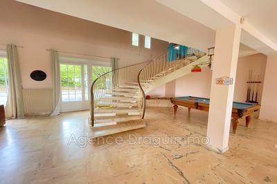 Maison - 380 m² - 10 pièces