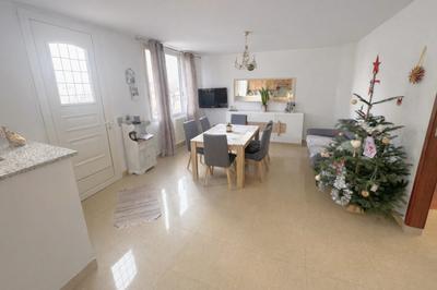 Maison - 100 m² - 6 pièces