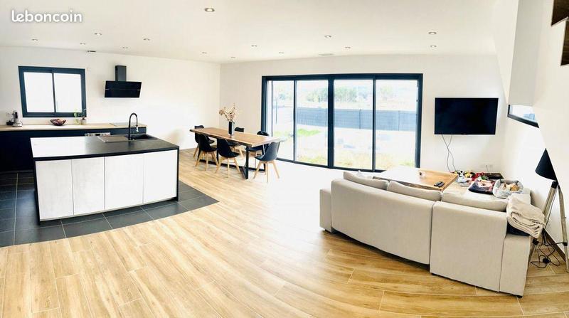 Maison - 95 m² - 4 pièces