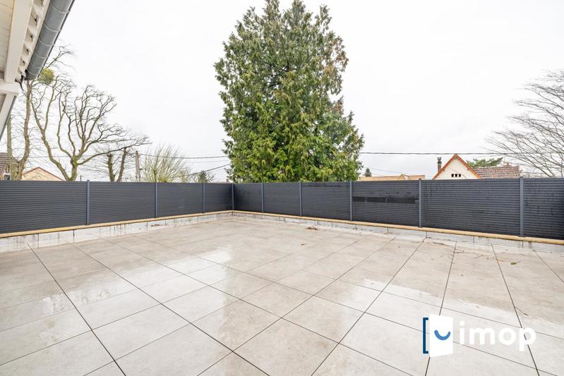 Pavillon - 180 m² - 10 pièces