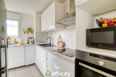 Appartement - 82 m² - 4 pièces