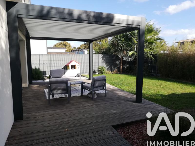 Maison - 110 m² - 4 pièces