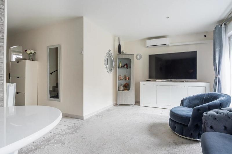 Maison - 86 m² - 5 pièces