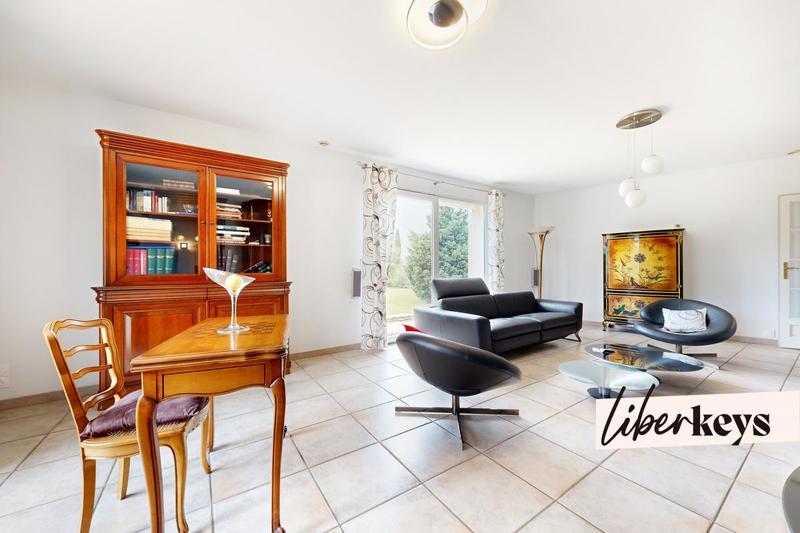 Maison - 182 m² - 6 pièces