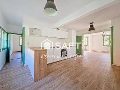 Maison - 102 m² - 4 pièces