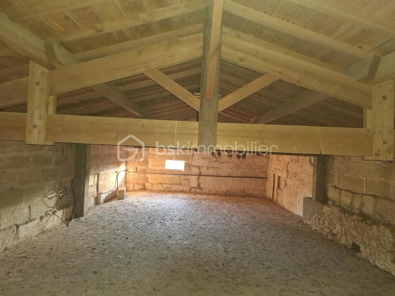 Maison en pierre - 190 m² - 3 pièces