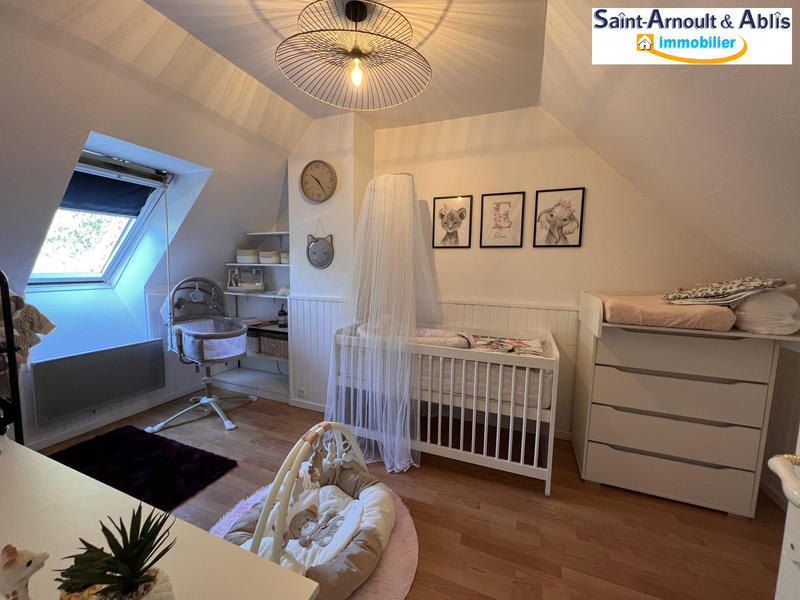 Maison traditionnelle - 90 m² - 6 pièces