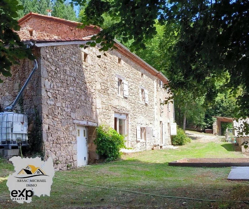 Maison - 171 m² - 7 pièces