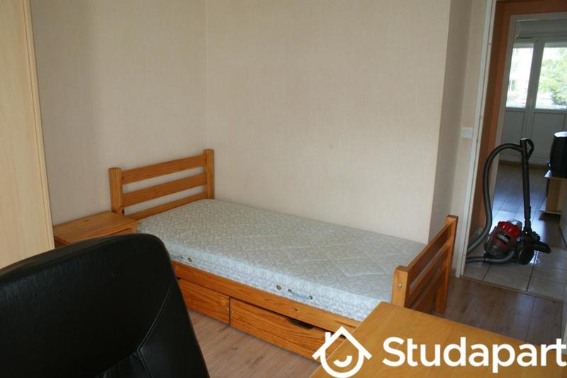 Chambre - 10 m² - 1 pièce