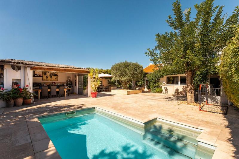 Villa - 147 m² - 6 pièces