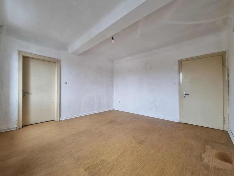 Maison - 198 m² - 10 pièces