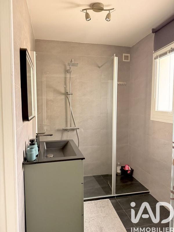 Appartement - 100 m² - 4 pièces