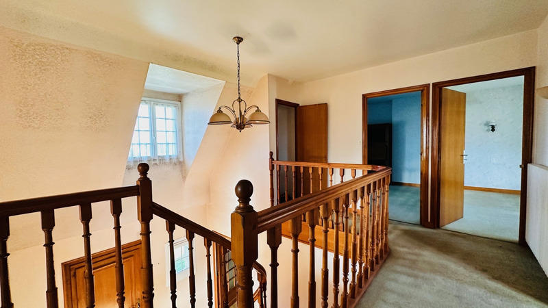 Maison - 170 m² - 7 pièces