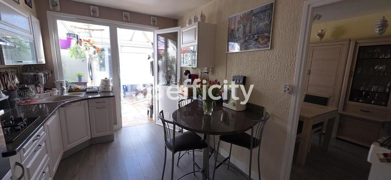 Maison - 85 m² - 4 pièces