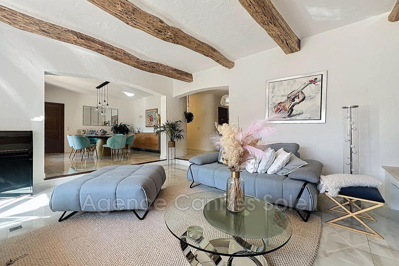 Villa - 210 m² - 7 pièces