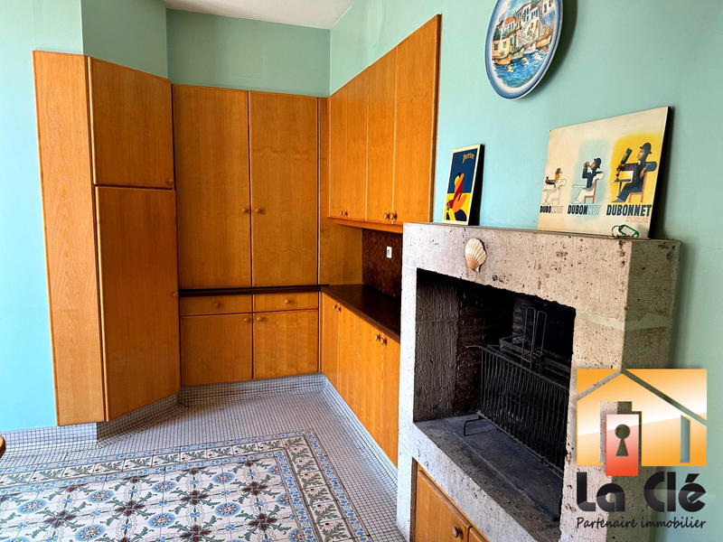 Maison - 410 m² - 10 pièces