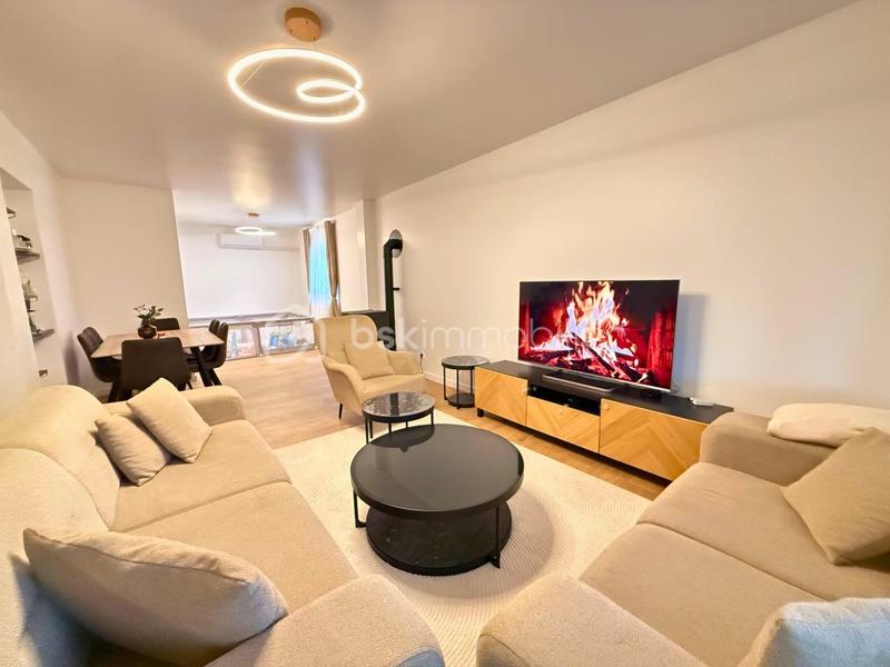 Pavillon - 100 m² - 5 pièces