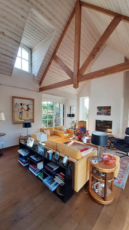 Maison - 480 m² - 12 pièces