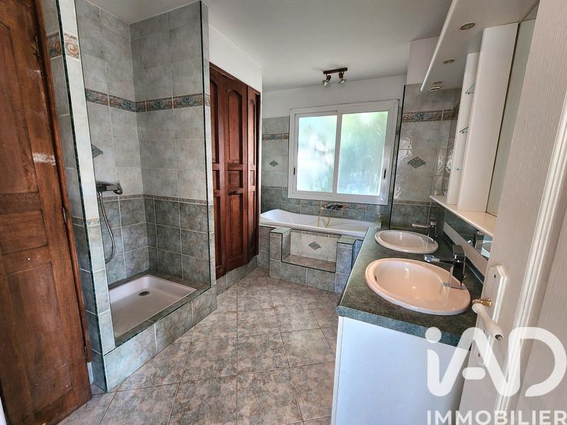 Maison - 130 m² - 6 pièces