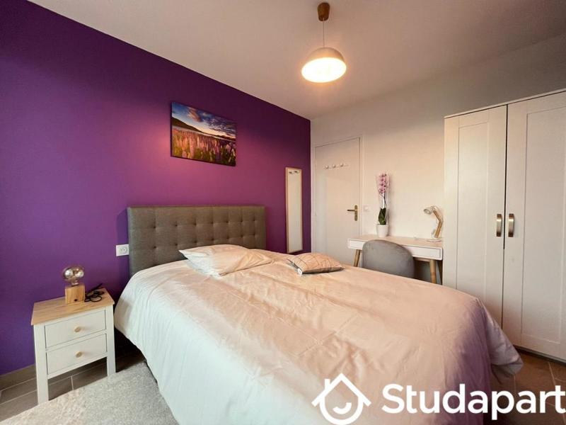 Chambre - 10 m² - 1 pièce