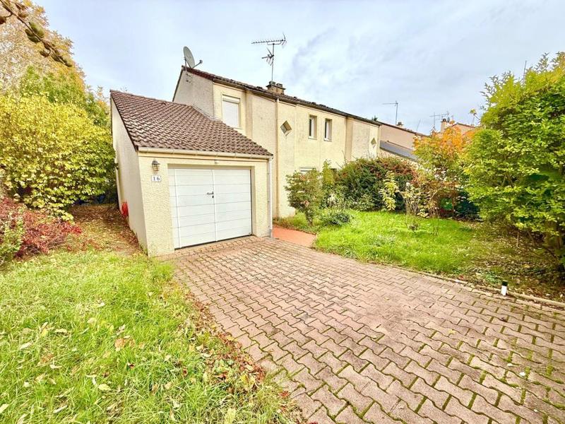 Maison - 86 m² - 5 pièces