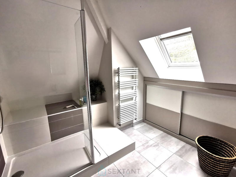 Maison - 160 m² - 6 pièces