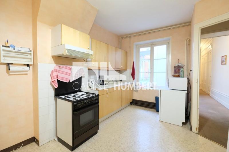 Appartement - 231 m² - 7 pièces