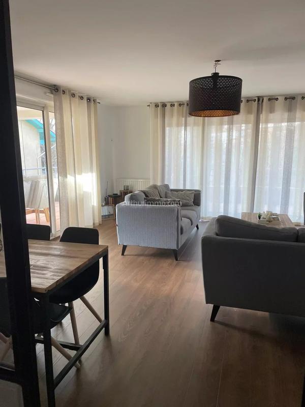 Appartement - 89 m² - 3 pièces