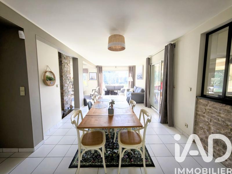 Maison de maîtres - 202 m² - 10 pièces